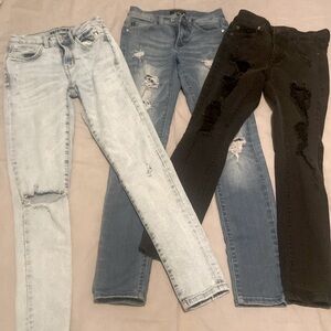 Lot of 3 Women’s (jr) Skinny Jeans